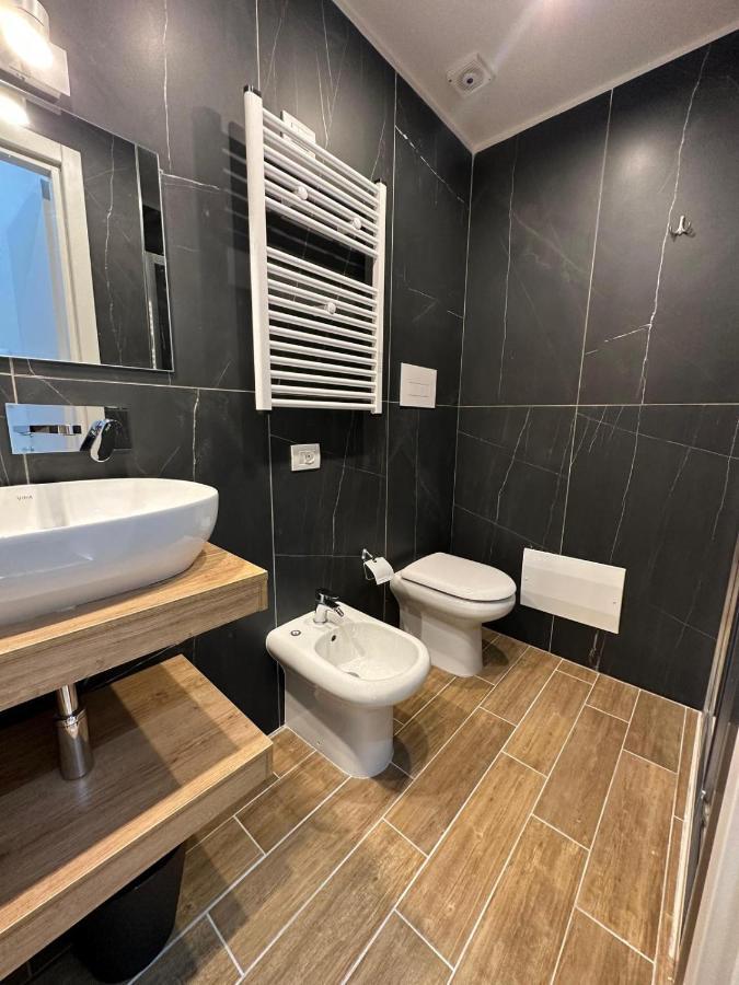 San Ferdinando Suite Room Naples Exterior photo