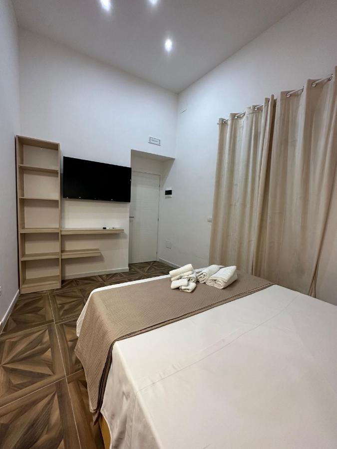 San Ferdinando Suite Room Naples Exterior photo