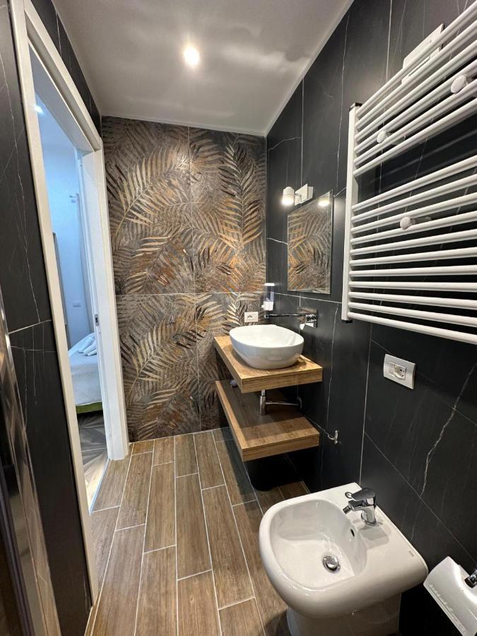 San Ferdinando Suite Room Naples Exterior photo